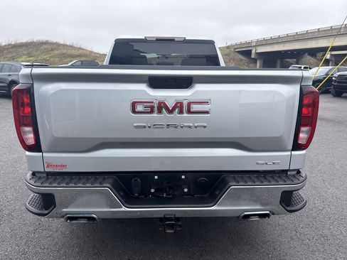 Used 2022 GMC Sierra 1500 SLE image 4