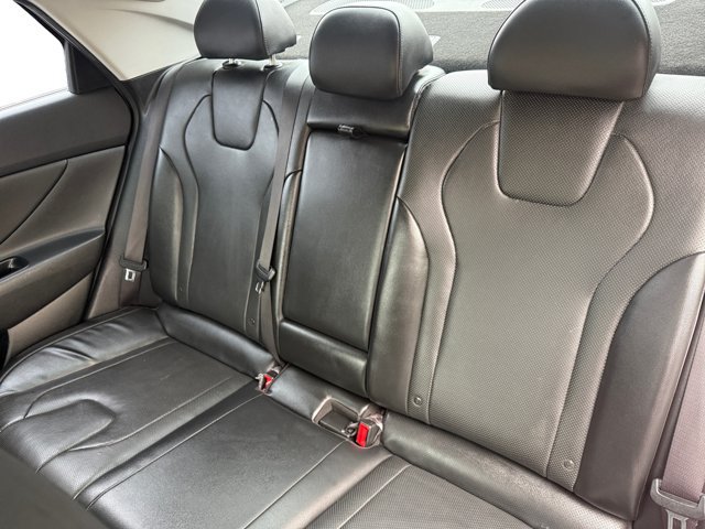 Used 2021 Hyundai Elantra Limited FWD image 11