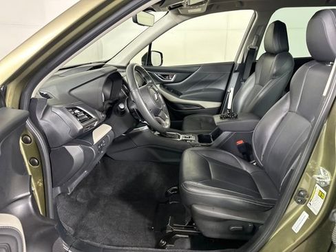 Used 2022 Subaru Forester Limited image 11