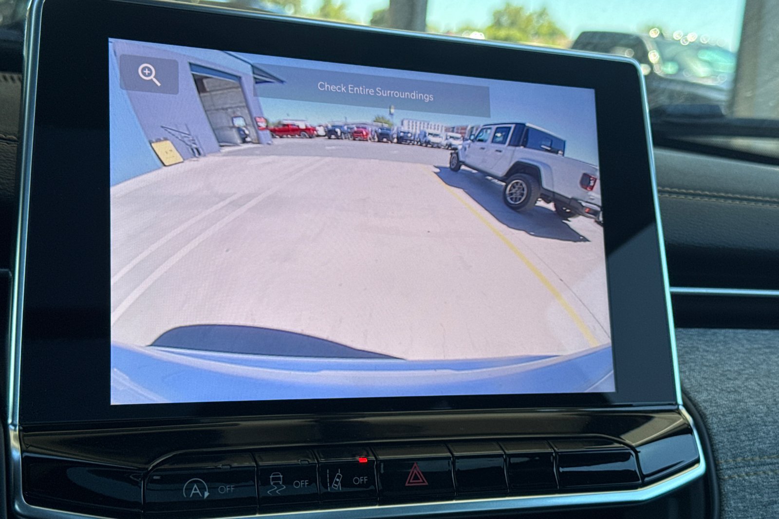 New 2026 Jeep Compass Latitude AWD/4WD image 18