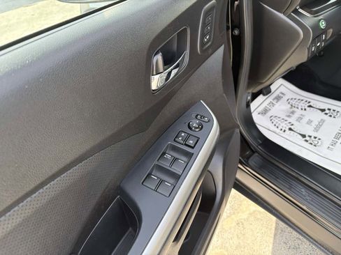 Used 2016 Honda CR-V Touring image 23