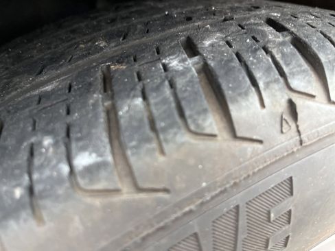 Used 2024 GMC Terrain SLT image 10