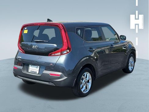 Used 2020 Kia Soul S image 2