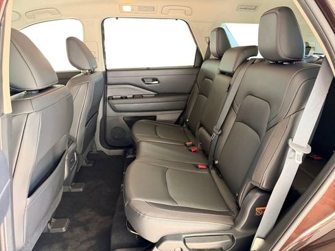 Used 2022 Nissan Pathfinder SL w/ Cargo Package FWD image 14