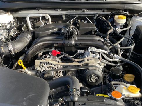 Used 2017 Subaru Outback 2.5i Premium image 20