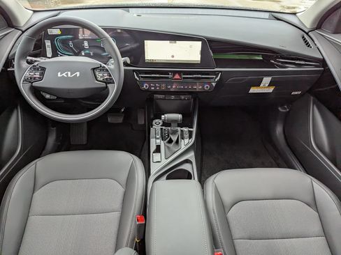 New 2026 Kia Niro EX FWD image 12