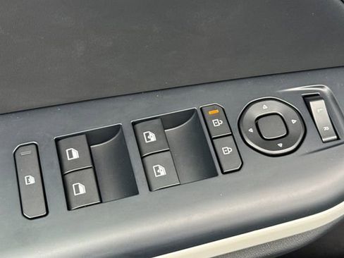 New 2025 Kia K4 GT-Line image 13