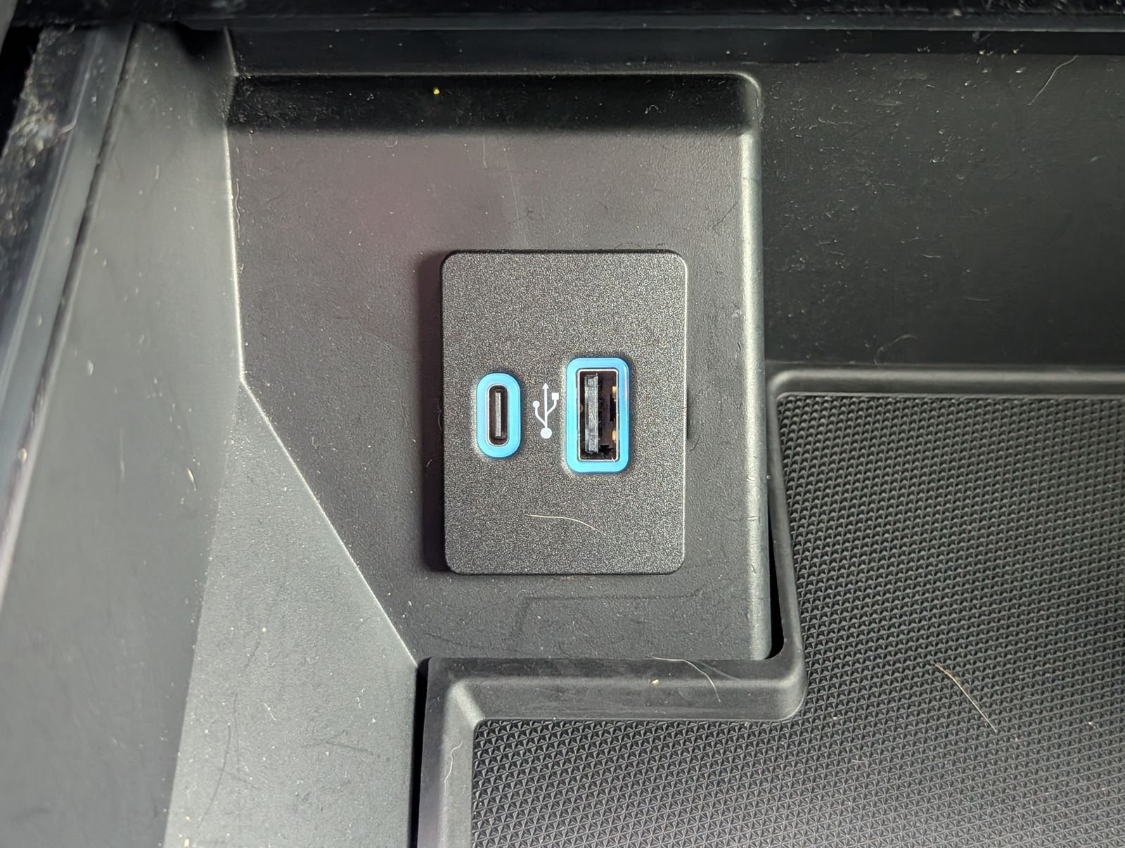 Used 2022 Ford F150 Lariat w/ Equipment Group 501A Mid AWD/4WD image 21