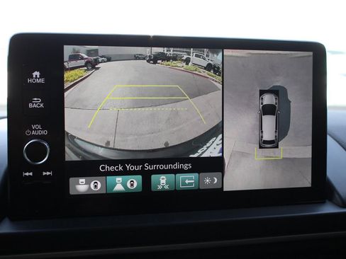 Used 2023 Honda Pilot Elite image 34
