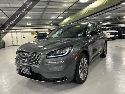 Certified 2022 Lincoln Corsair Reserve w/ Elements Package image 5