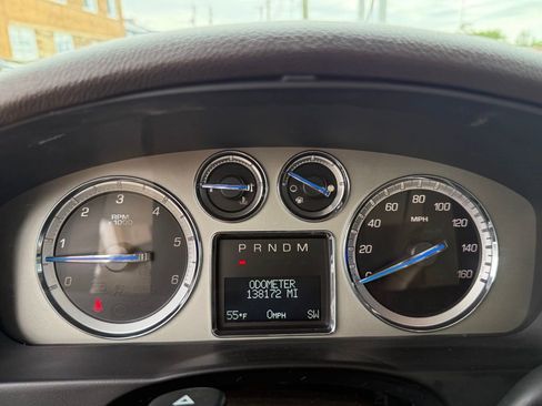 Used 2012 Cadillac Escalade Premium AWD/4WD image 36