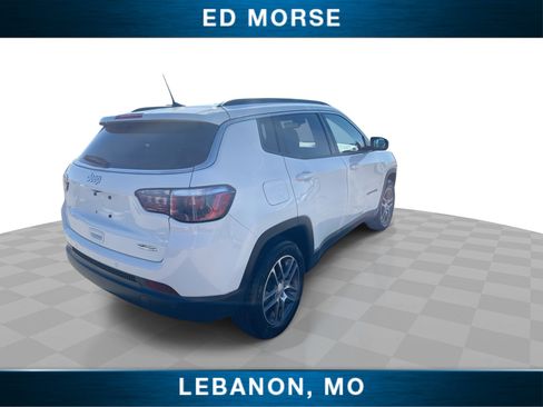 Used 2018 Jeep Compass Latitude w/ Popular Equipment Group FWD image 8