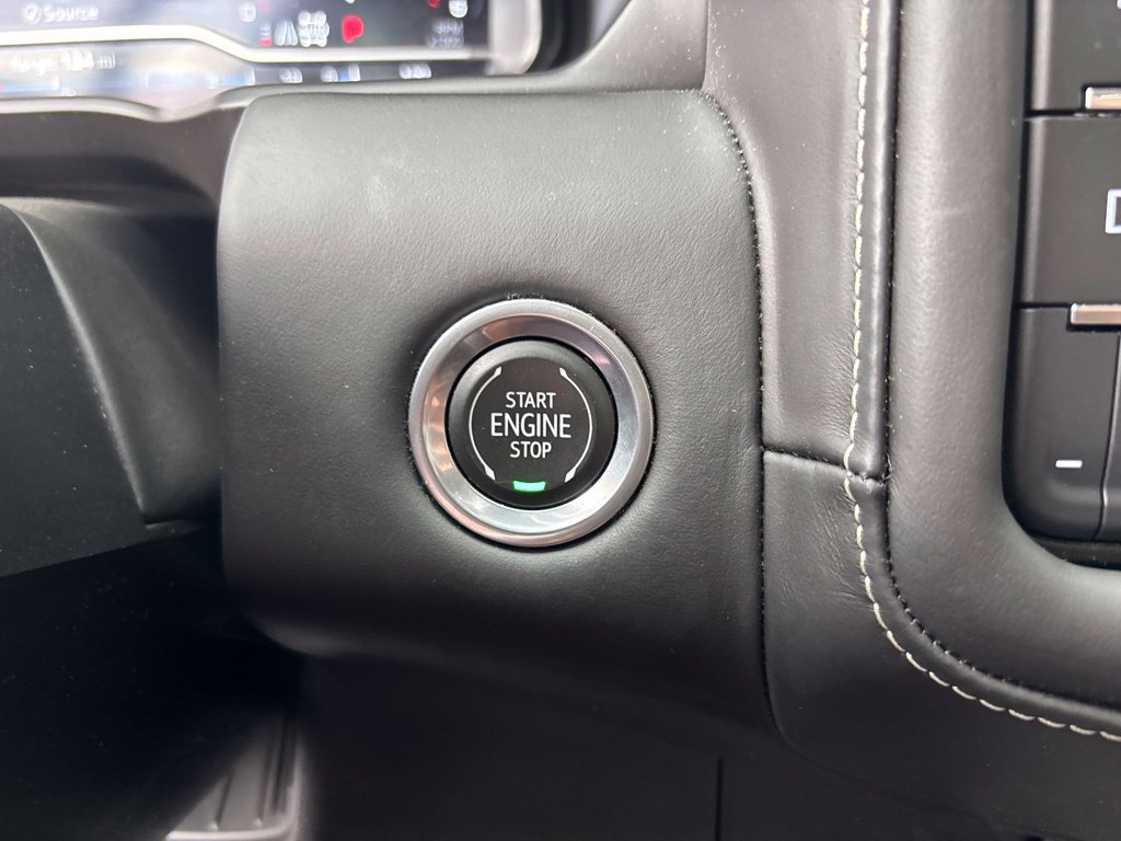 Used 2023 GMC Yukon Denali Ultimate w/ LPO, Floor Liner Package AWD/4WD image 27