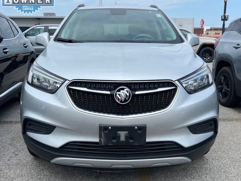 Used 2021 Buick Encore Preferred AWD/4WD image 2