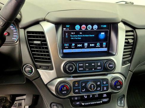 Used 2019 Chevrolet Tahoe LT w/ RST Edition AWD/4WD image 17