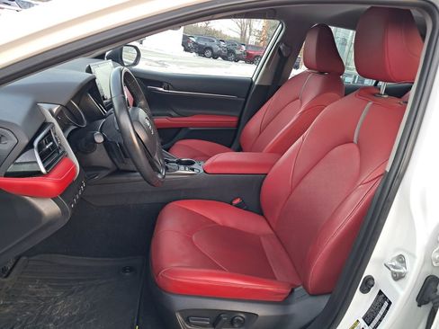 Used 2021 Toyota Camry XSE image 12