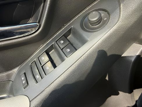 Used 2019 Chevrolet Trax LT w/ LPO, Cargo Package FWD image 24