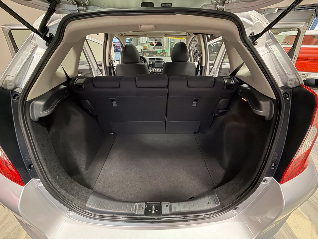 Used 2015 Honda Fit EX image 46