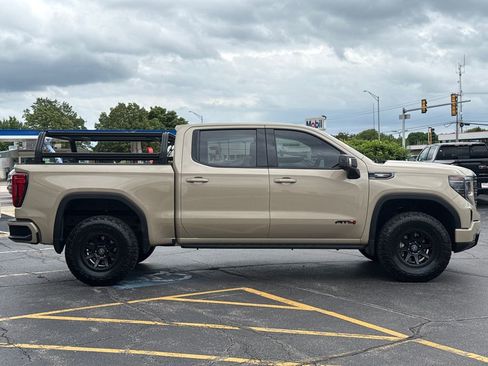 Certified 2023 GMC Sierra 1500 AT4 w/ AT4 Premium Package AWD/4WD image 11