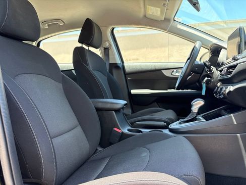 Used 2024 Kia Forte LXS FWD image 30