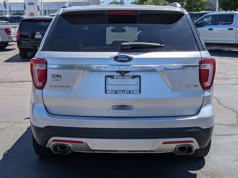 Used 2017 Ford Explorer Platinum AWD/4WD image 5
