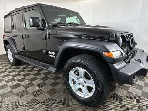 Used 2018 Jeep Wrangler Unlimited Sport S AWD/4WD image 2