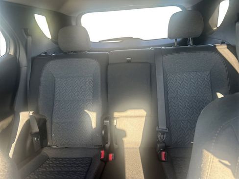 Used 2023 Chevrolet Equinox LT AWD/4WD image 10
