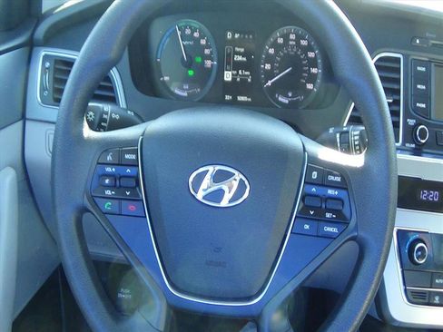 Used 2016 Hyundai Sonata SE image 20