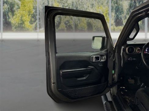 Used 2019 Jeep Wrangler Unlimited Sport S AWD/4WD image 20