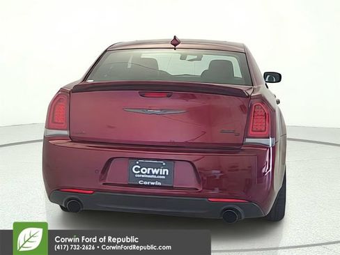 Used 2023 Chrysler 300 C RWD image 5