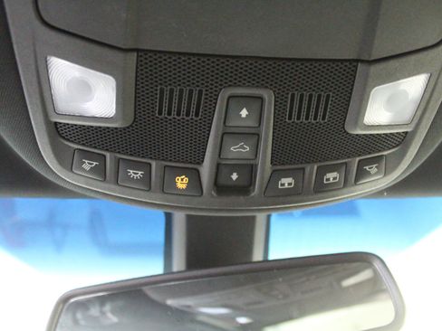 Used 2017 Lincoln MKX Reserve w/ Driver Assistance Package image 13