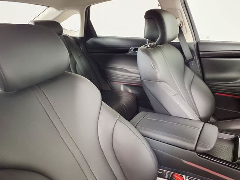 Certified 2026 Genesis G80 2.5T AWD/4WD image 10