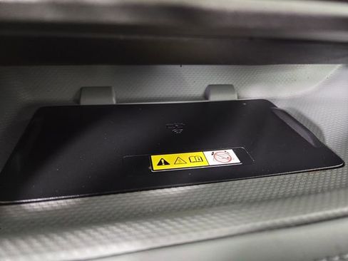 Used 2024 Toyota Highlander Limited image 27