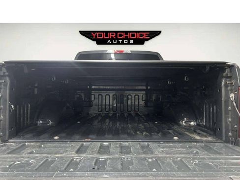 Used 2017 Ford F150 XLT w/ Equipment Group 302A Luxury AWD/4WD image 16