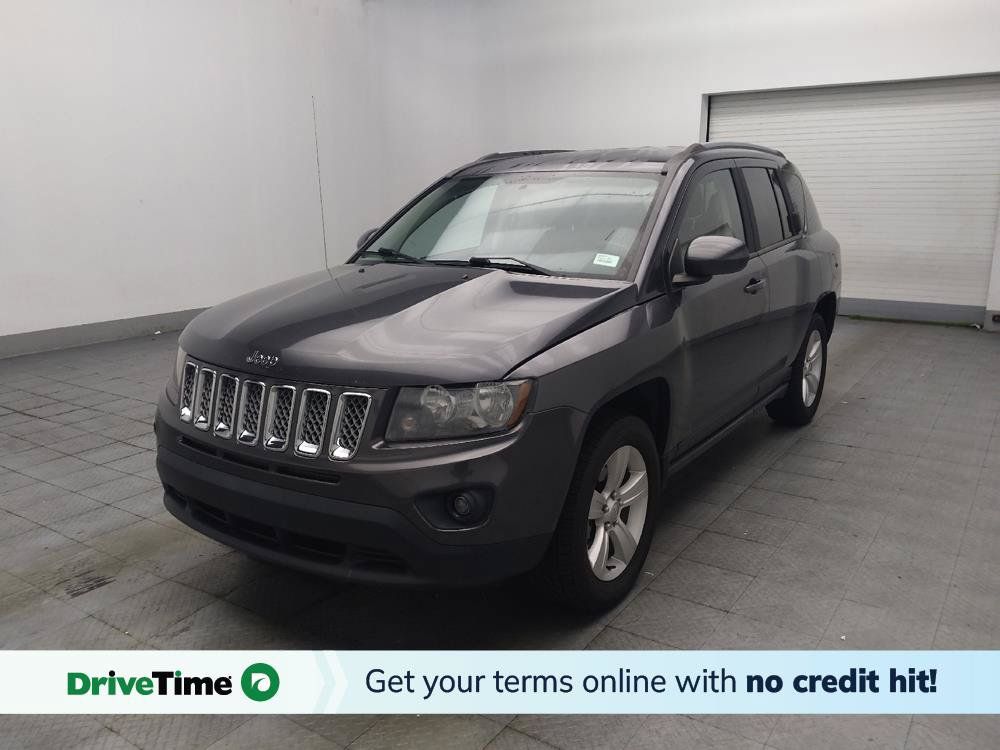 Used 2015 Jeep Compass Latitude FWD image 1