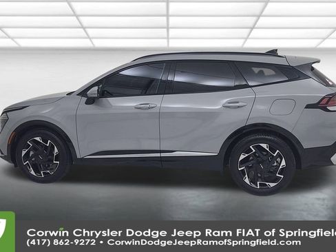 Used 2023 Kia Sportage SX image 9