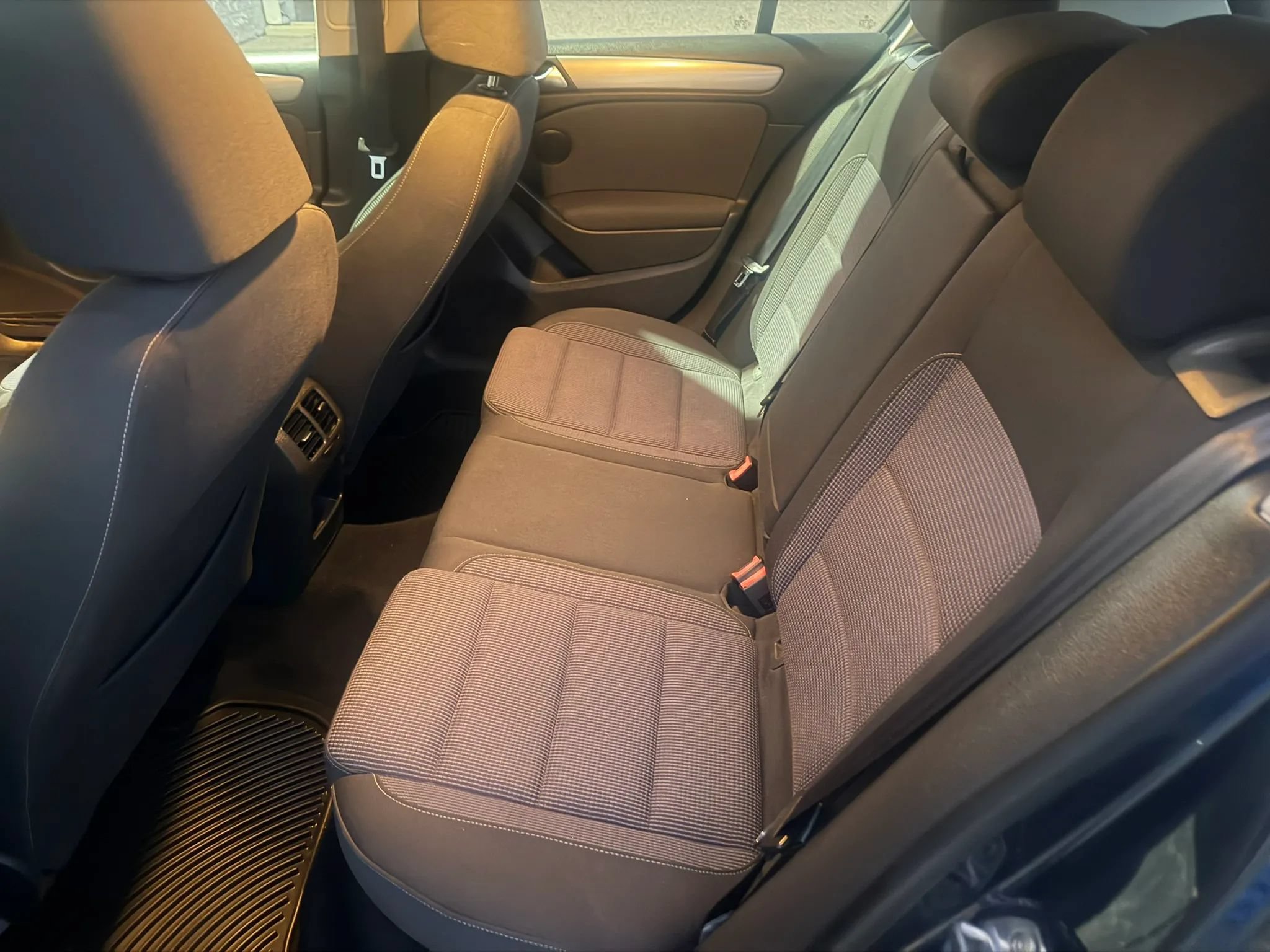 Used 2013 Volkswagen Golf TDI FWD image 19