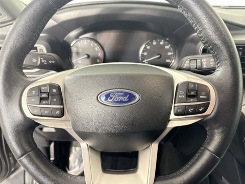 Used 2023 Ford Explorer XLT w/ Equipment Group 202A image 17