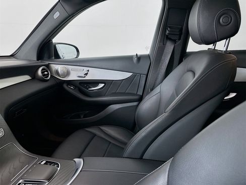 Certified 2021 Mercedes-Benz GLC 300 image 25