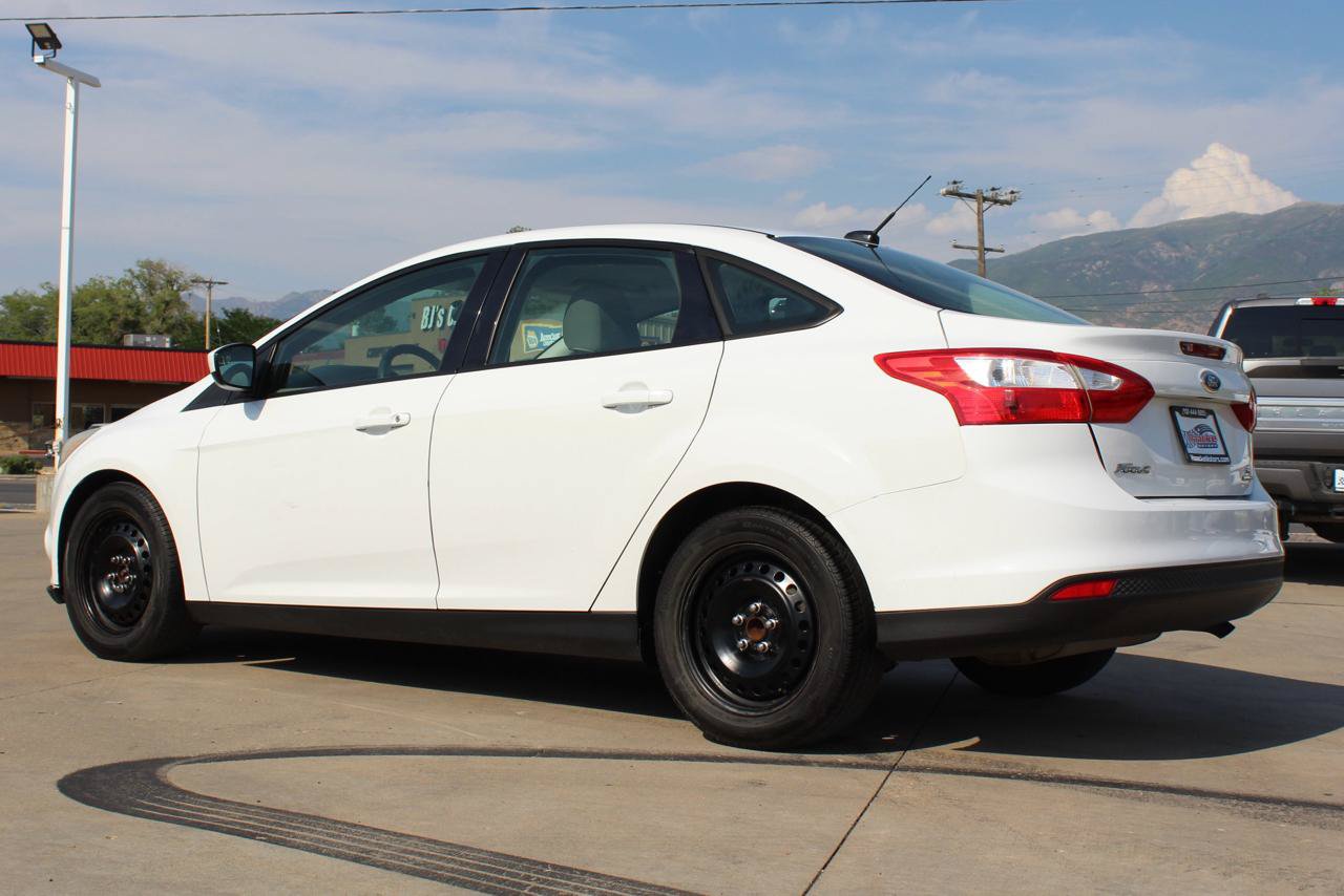 Used 2012 Ford Focus SE FWD image 70