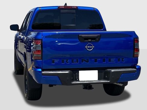 New 2026 Nissan Frontier SV w/ SV Convenience Package RWD image 4