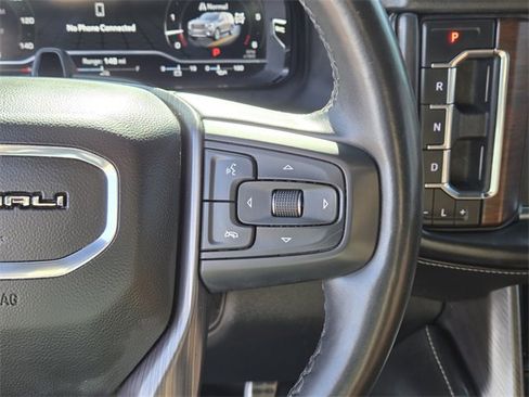 Used 2023 GMC Yukon XL Denali Ultimate image 21