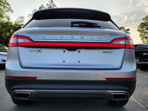 Used 2016 Lincoln MKX Select w/ Select Plus Package AWD/4WD image 14