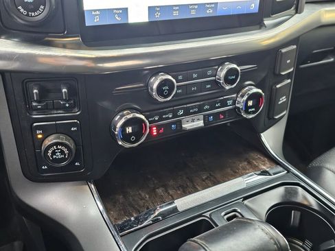 Used 2021 Ford F150 Lariat image 29