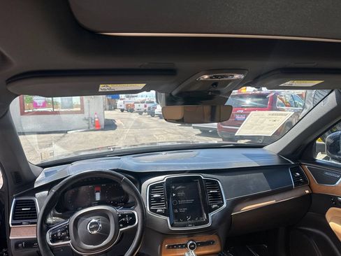 Used 2017 Volvo XC90 T6 Inscription AWD/4WD image 38