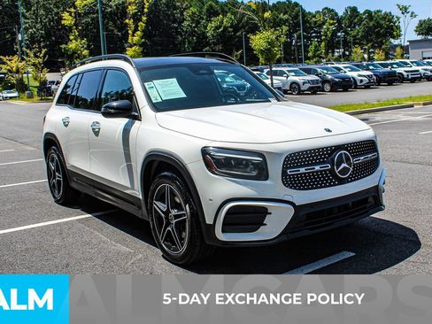 Used 2024 Mercedes-Benz GLB 250 image 3