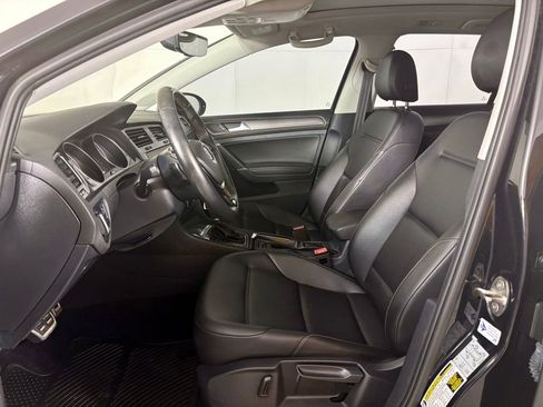 Used 2019 Volkswagen Golf Alltrack SE AWD/4WD image 16
