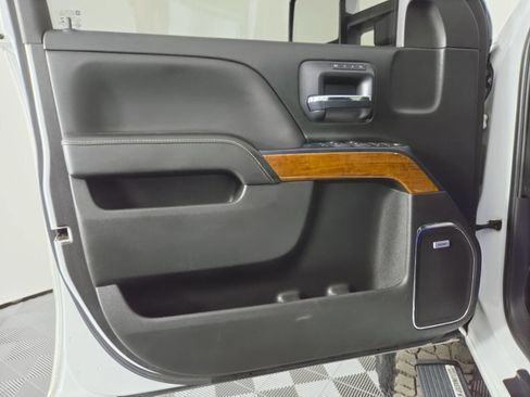 Used 2018 Chevrolet Silverado 2500 High Country AWD/4WD image 21