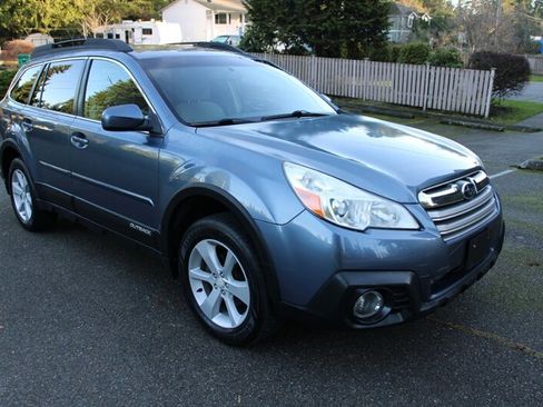 Used 2014 Subaru Outback 2.5i Premium image 2
