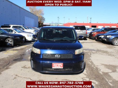 Used 2008 Scion xB image 2